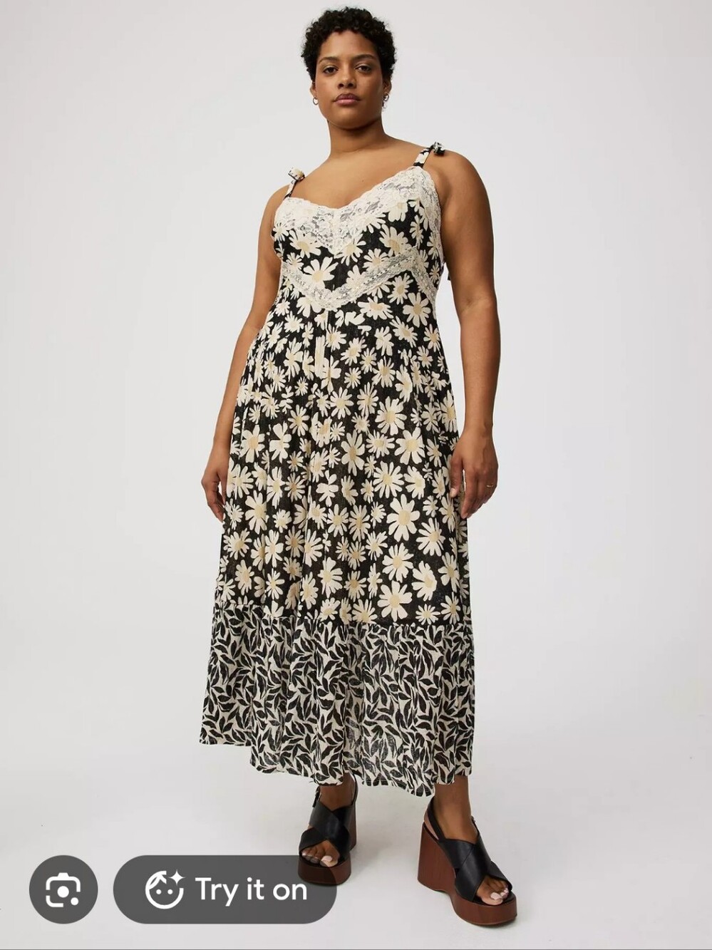 torrid Black and Cream Daisy Print Maxi Dress-Skirt
